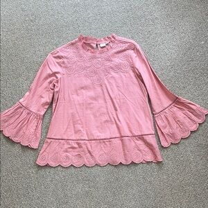 🆕 GAP Pink Eyelet Trim Women's Top